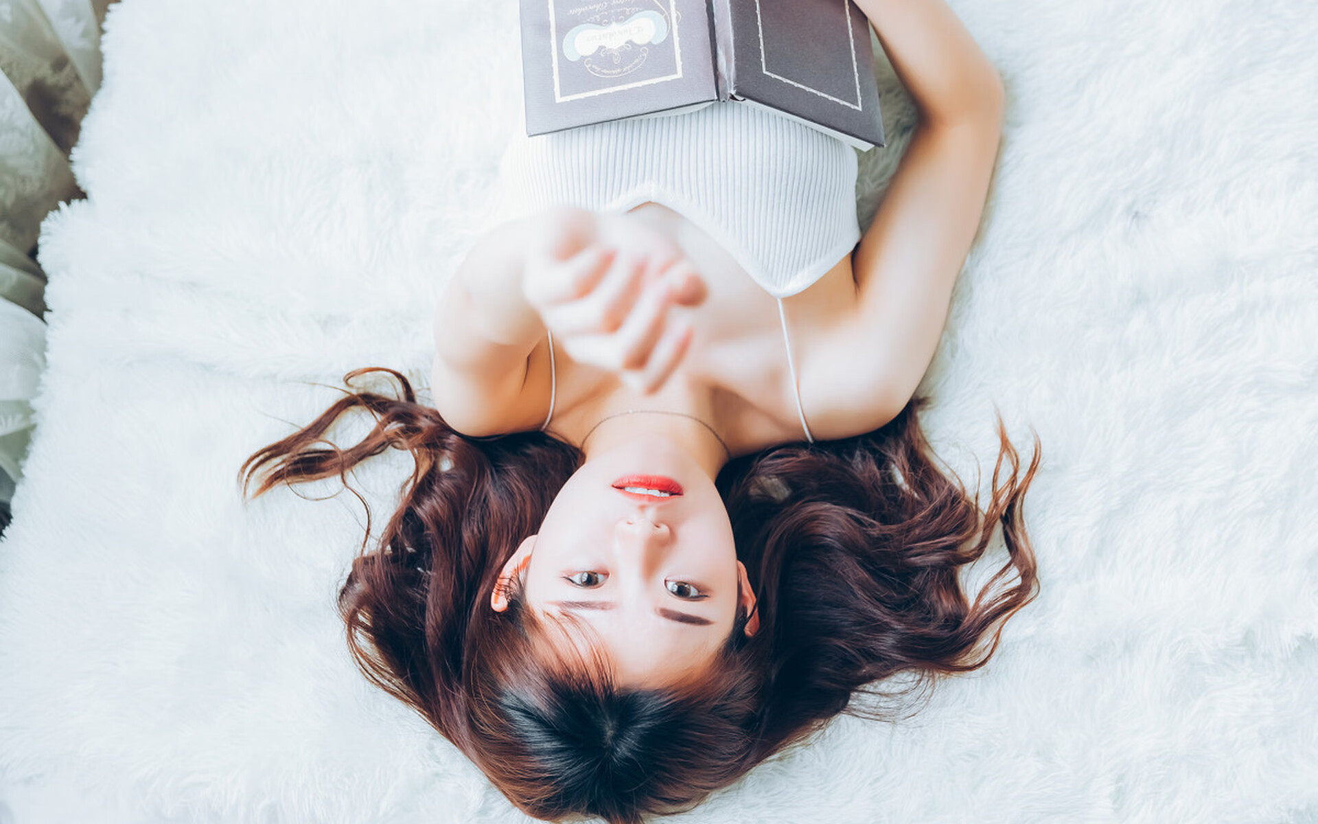 九游娱乐注册-《虚拟偶像造未来：电竞与虚拟明星的跨界合作》，虚拟偶像又叫什么