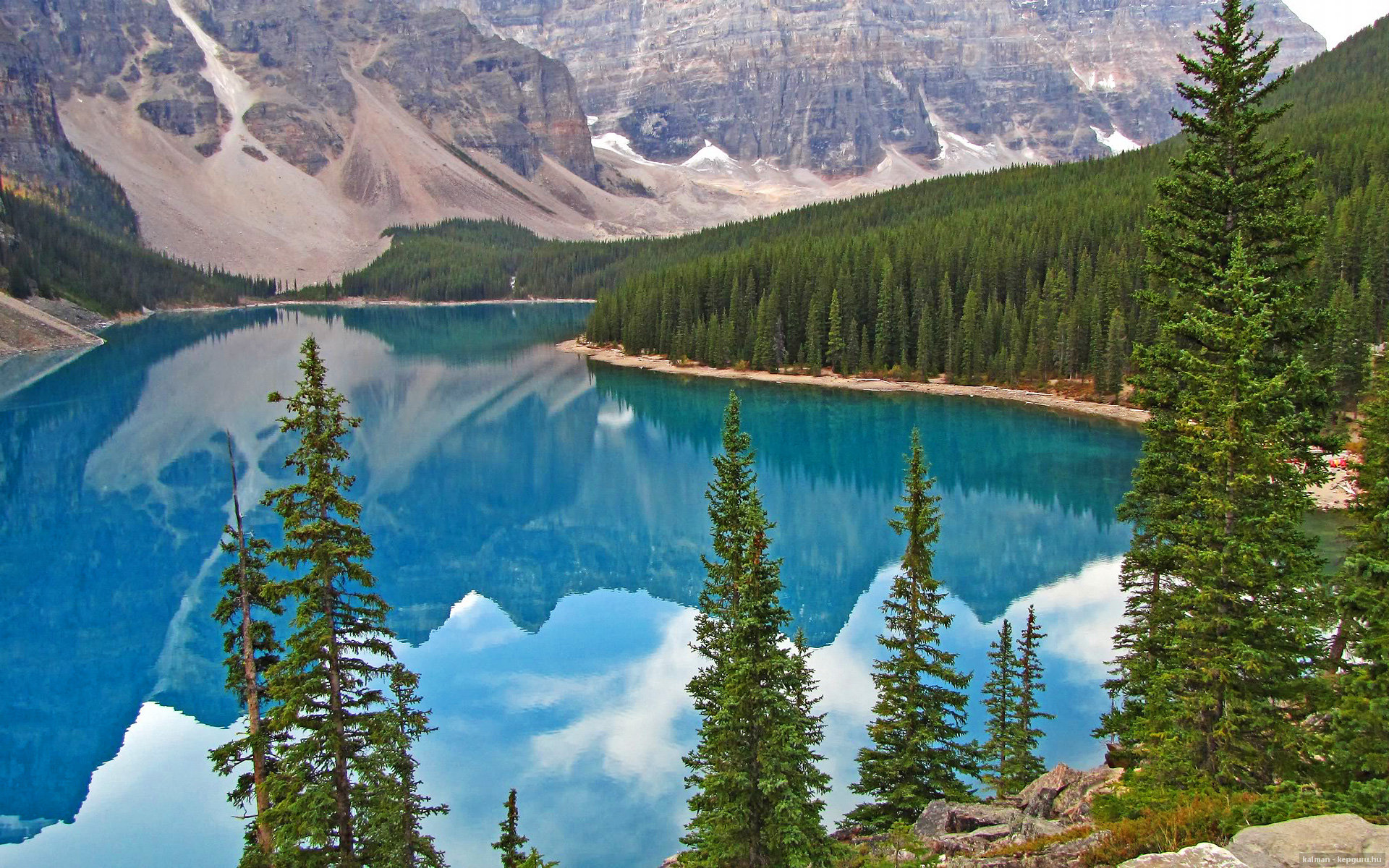 中国篮球比赛场馆智能化改造逐步推进，提升硬件水平，智能篮球场管理系统