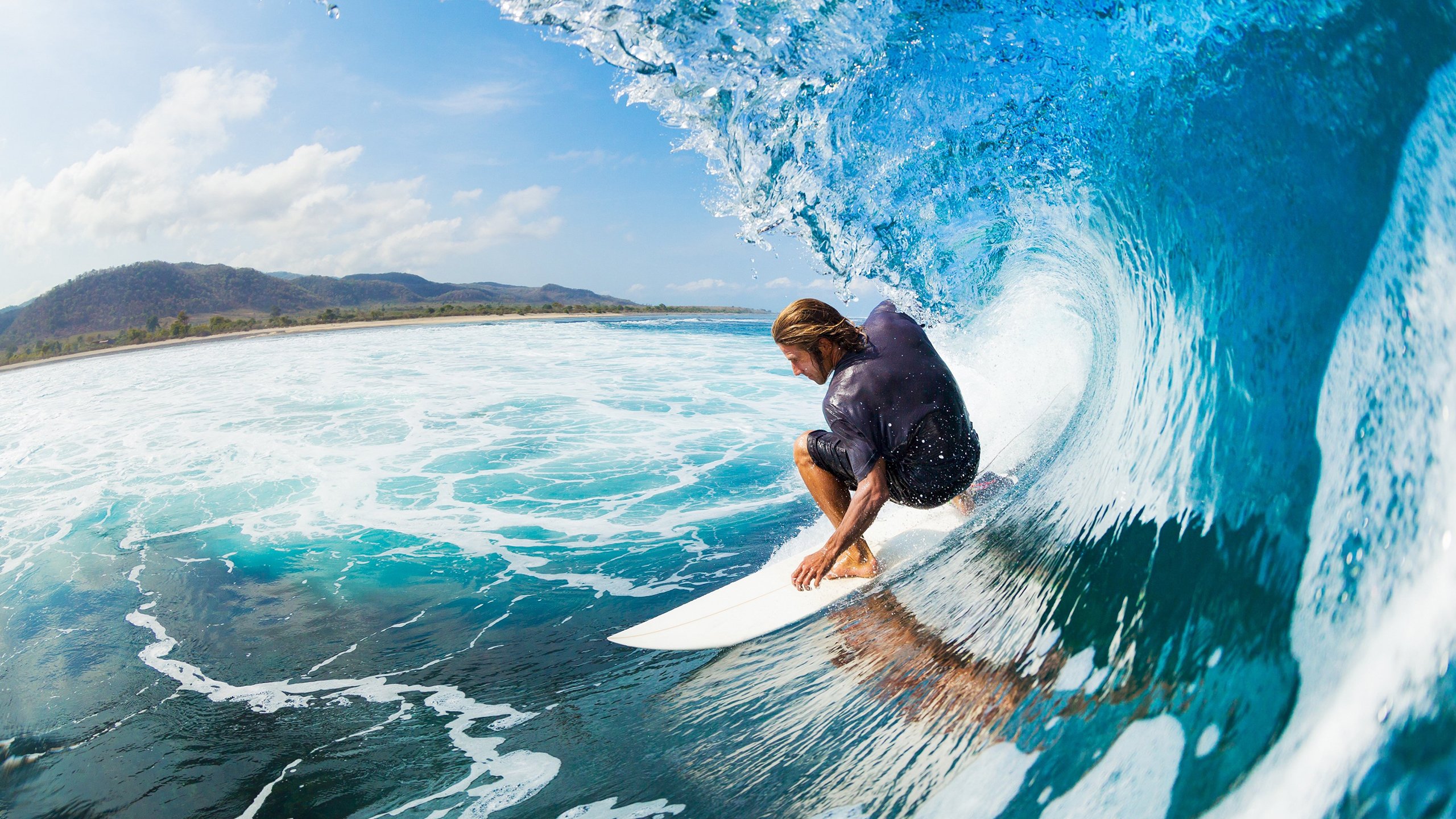 艾比·德尔福：南非队的防守支柱，关键时刻化解对方威胁，南非德比尔斯公司