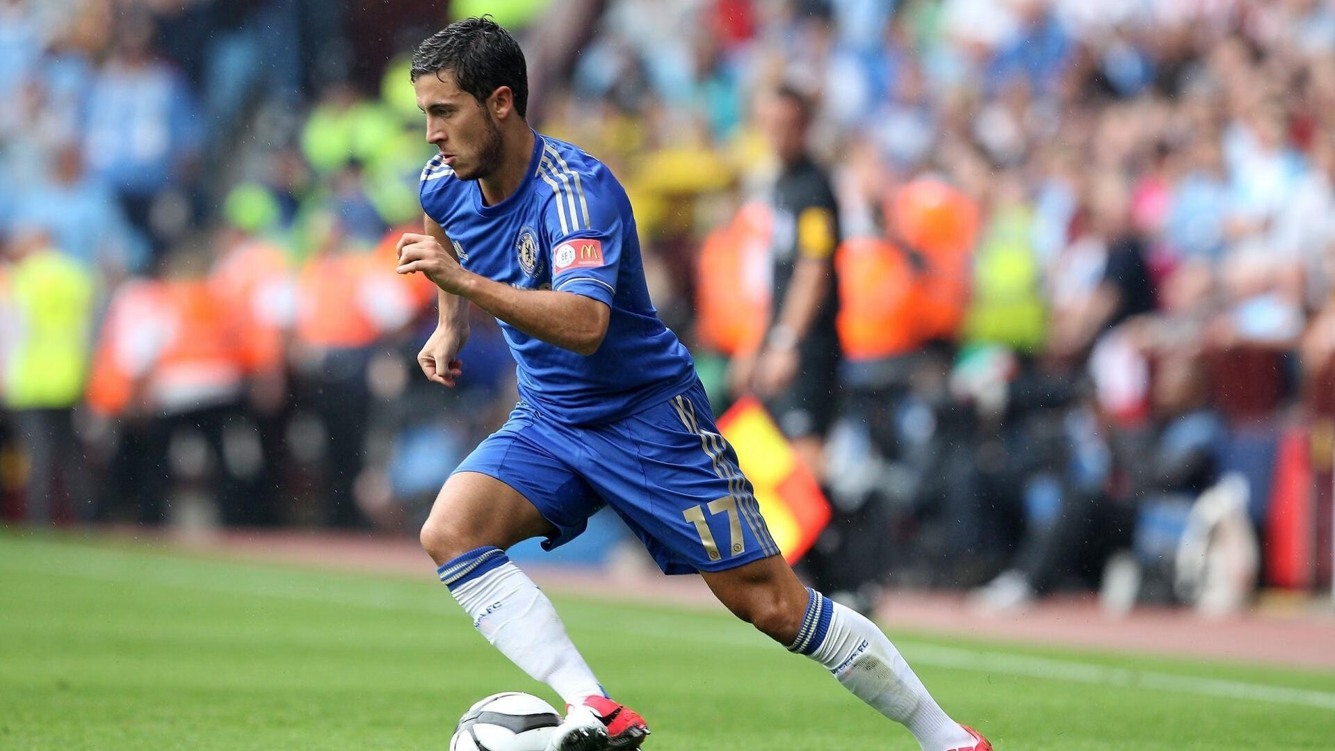 九游娱乐-麦肯齐：全黑队的快速反击王，用超快的速度和精确的传球让对手措手不及